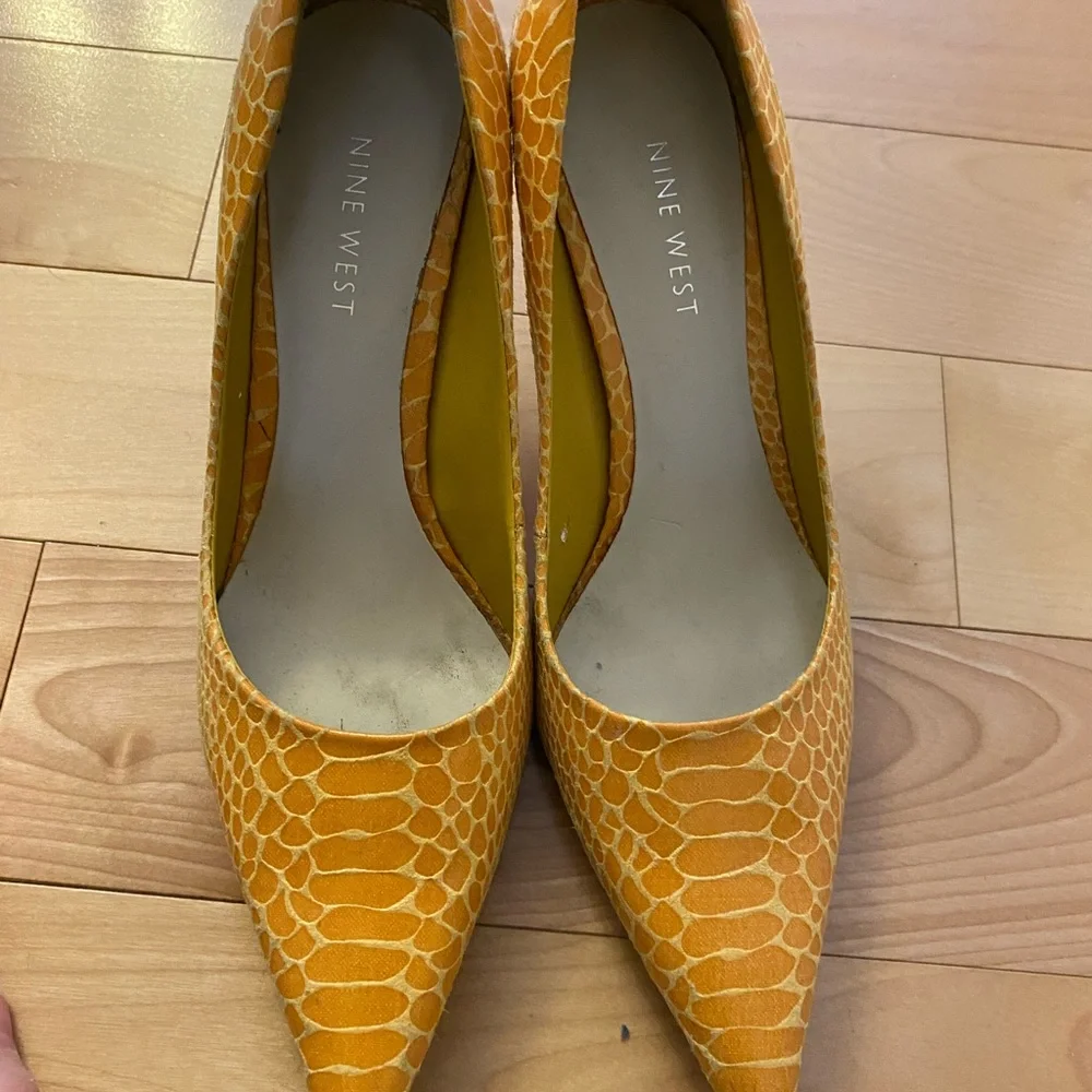 Nine West Orange Textured Heels - Picture 4 of 7